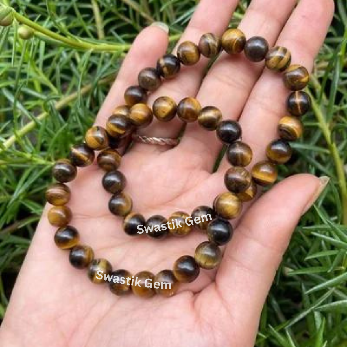 Use of Tigers Eye Bracelet