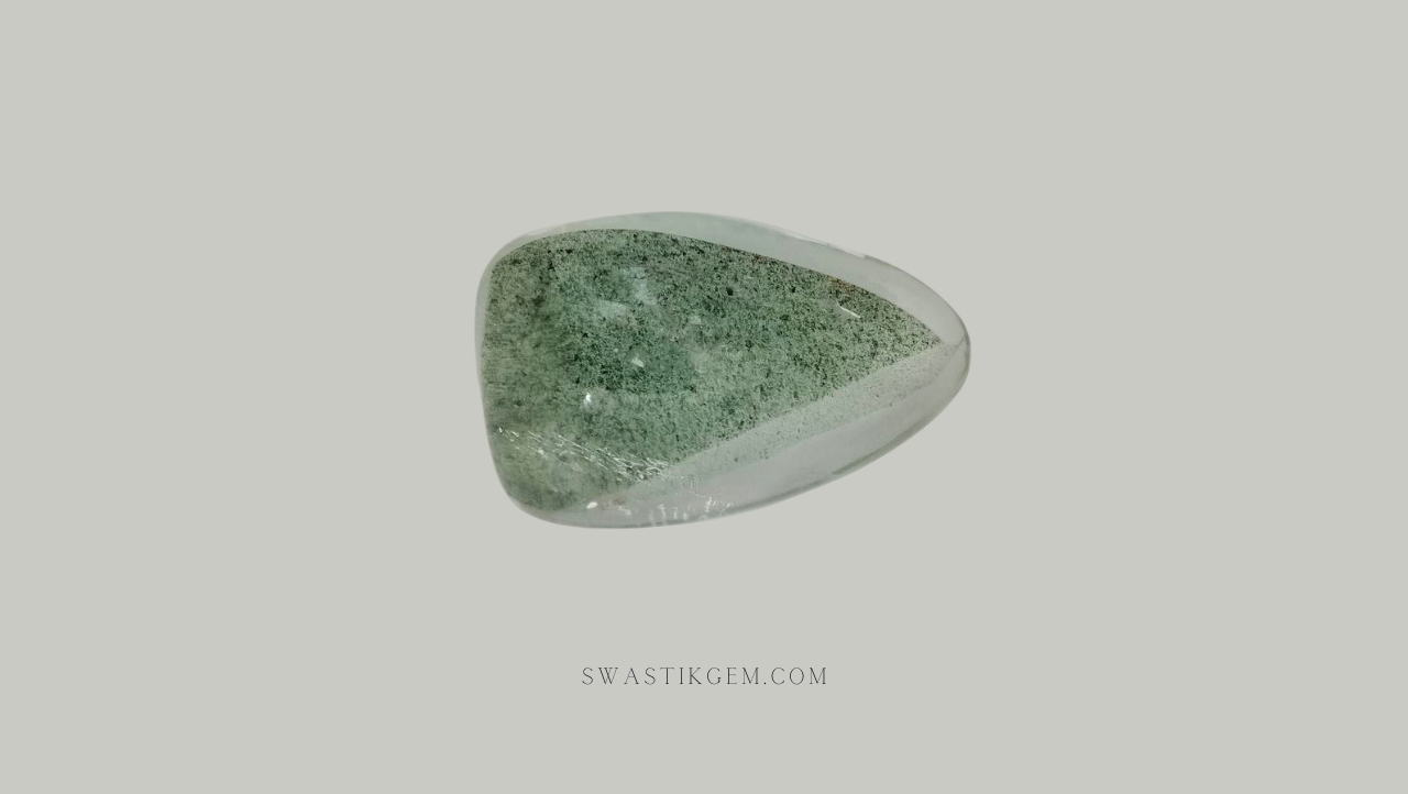 green strawberry quartz 137.80 Carat